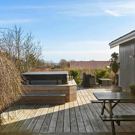 Lf11104-struer-tranebaervej-4 *